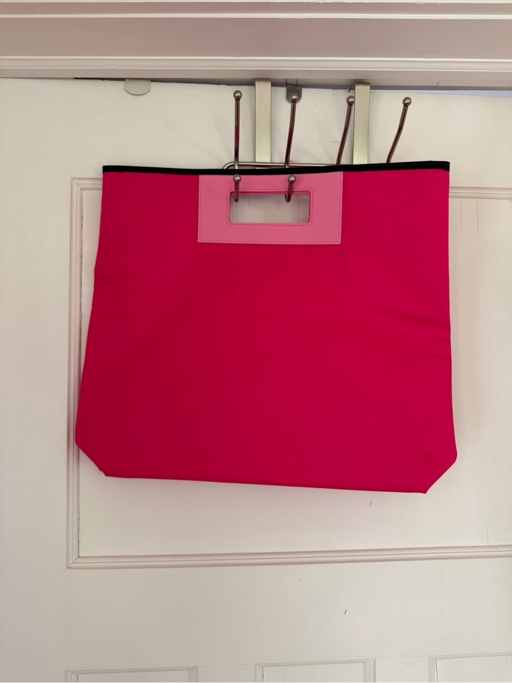 Never used 🌸 Clinique Hot Pink Tote with Cutout Handle